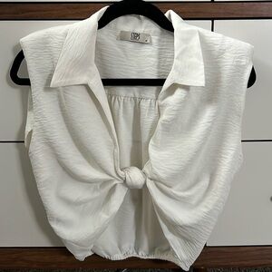 Steps New York White Sleeveless Crop Size Medium